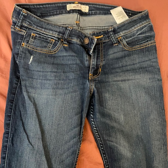 Hollister low rise jeans - Picture 1 of 3